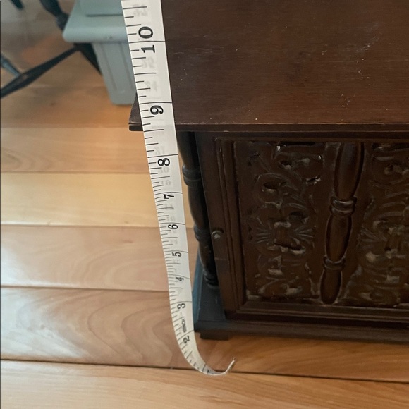 v i n t a g e :: Ornate antique Wooden Cabinet jewelry box - Picture 2 of 11